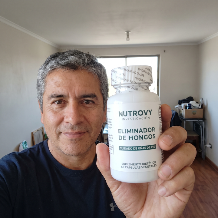Review by Rodrigo Contreras, Concepción